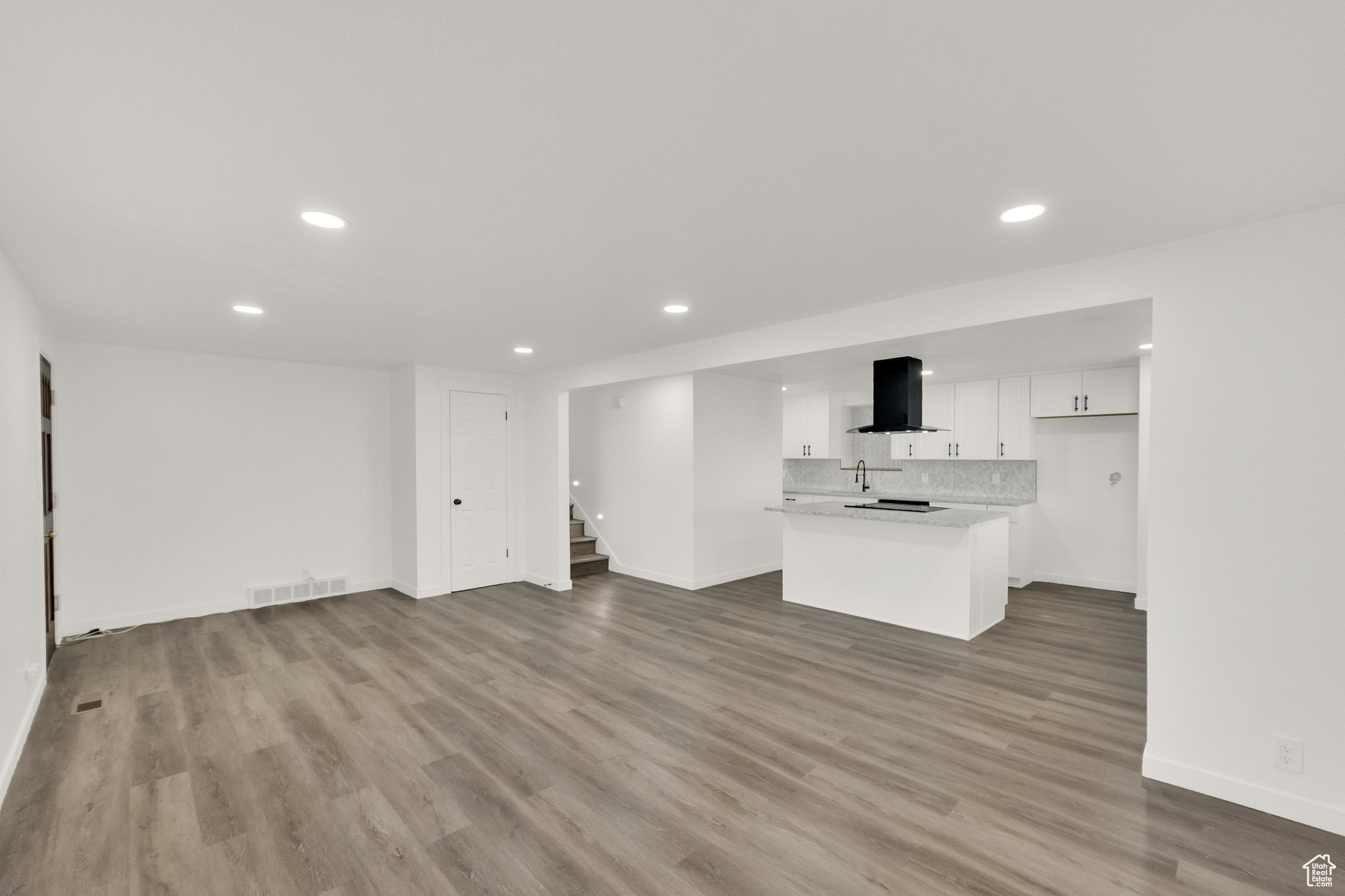 2054 W Mark St, Layton, Utah image 3