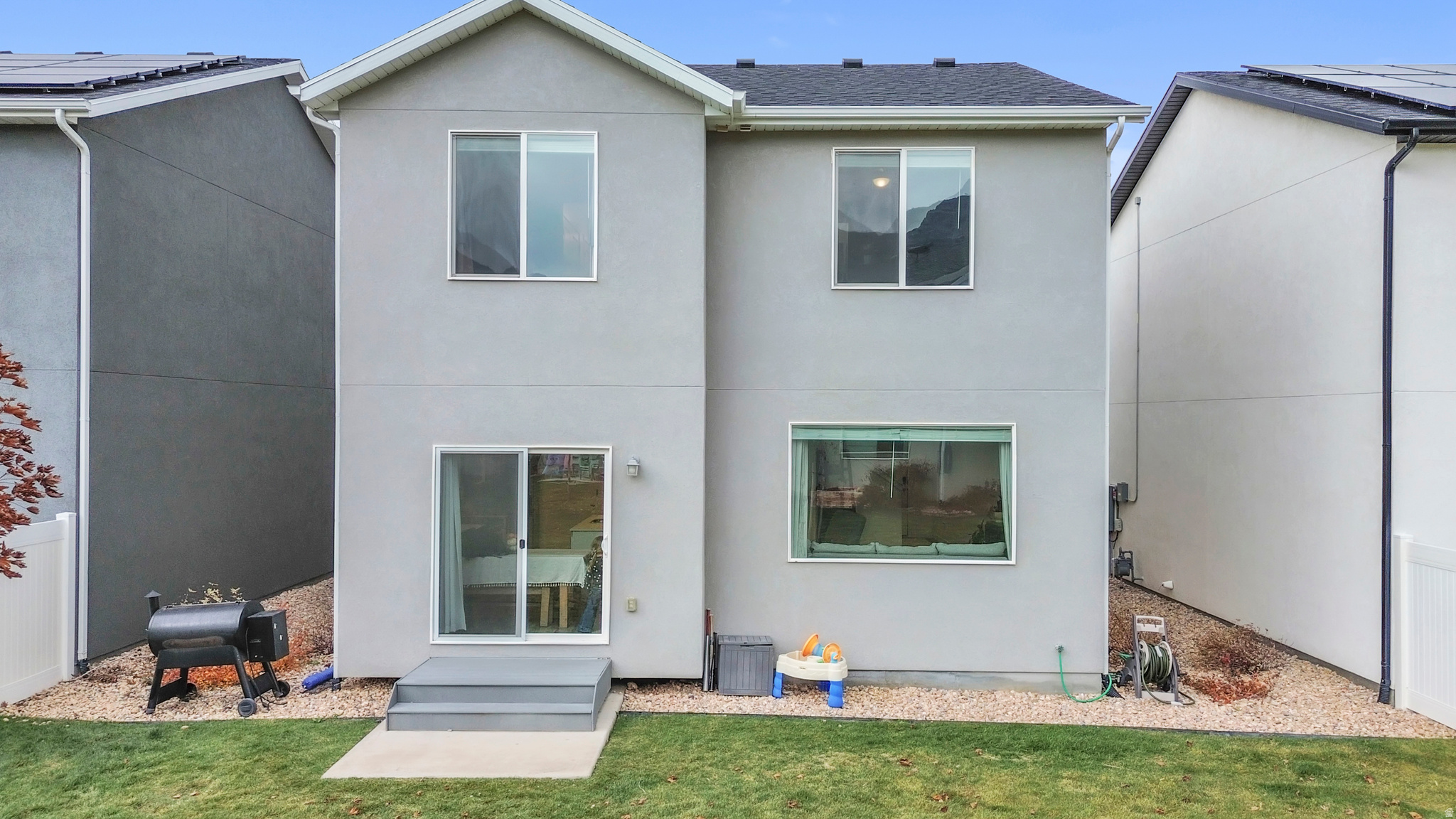 FOOTHILL VILLAGE - Residential