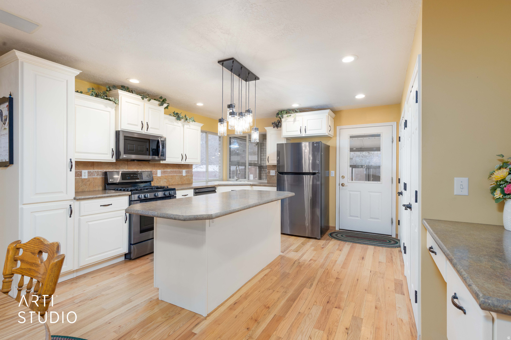 CHERRY FARM ESTATES - Residential