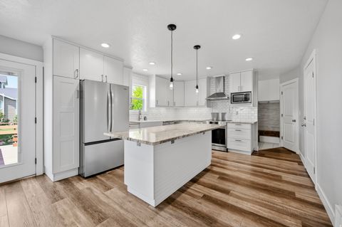 Tiny photo for 709 GRANDVIEW CIR, Providence, UT 84332 (MLS # 2166888)