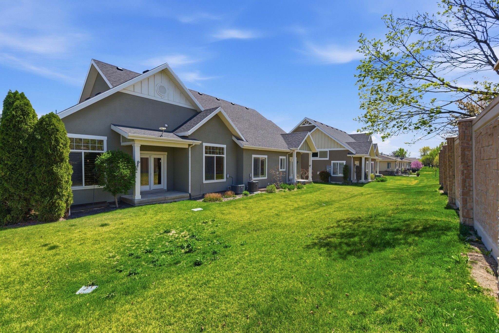 COTTAGES - Residential