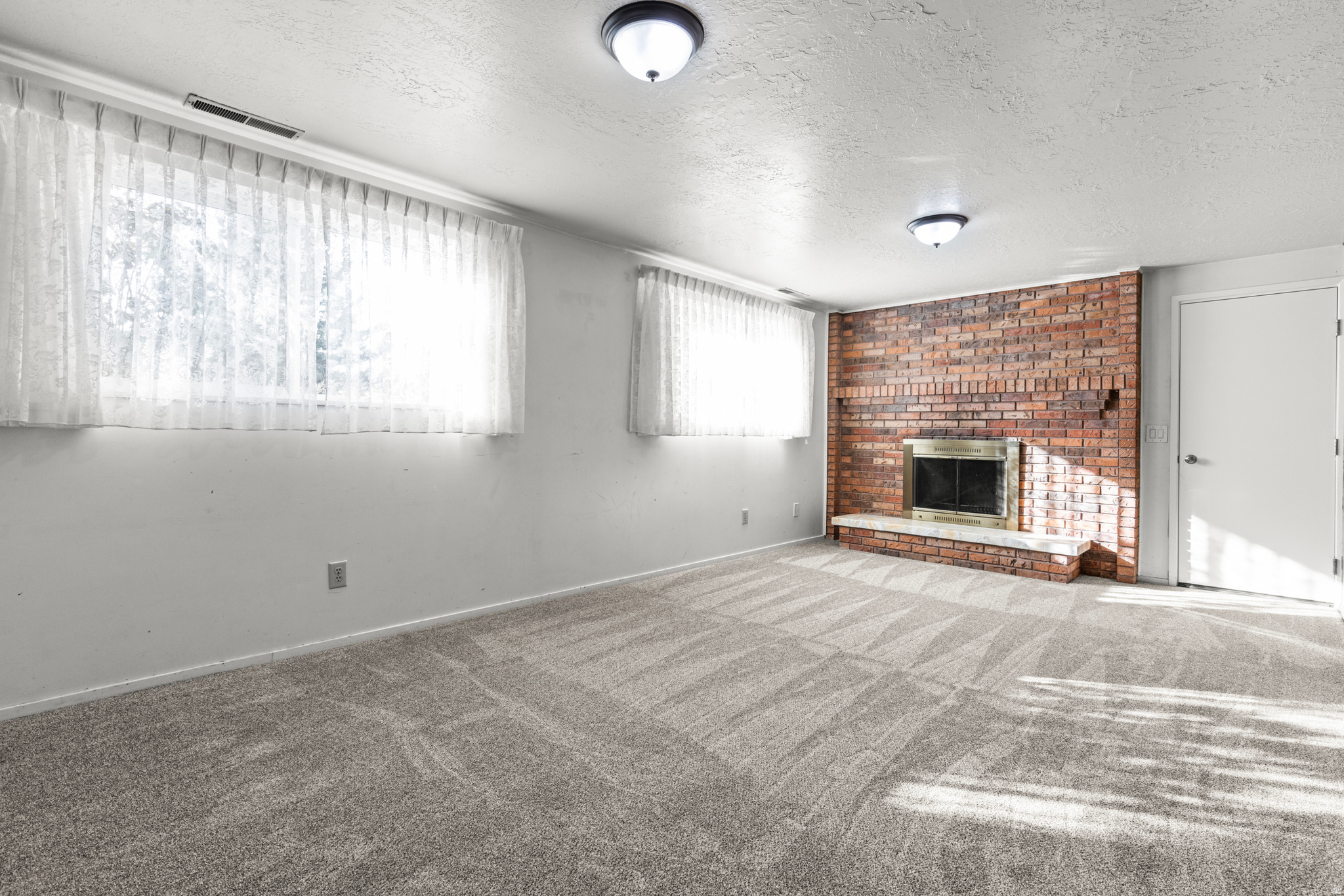 KELLY KAY ACRES - Residential