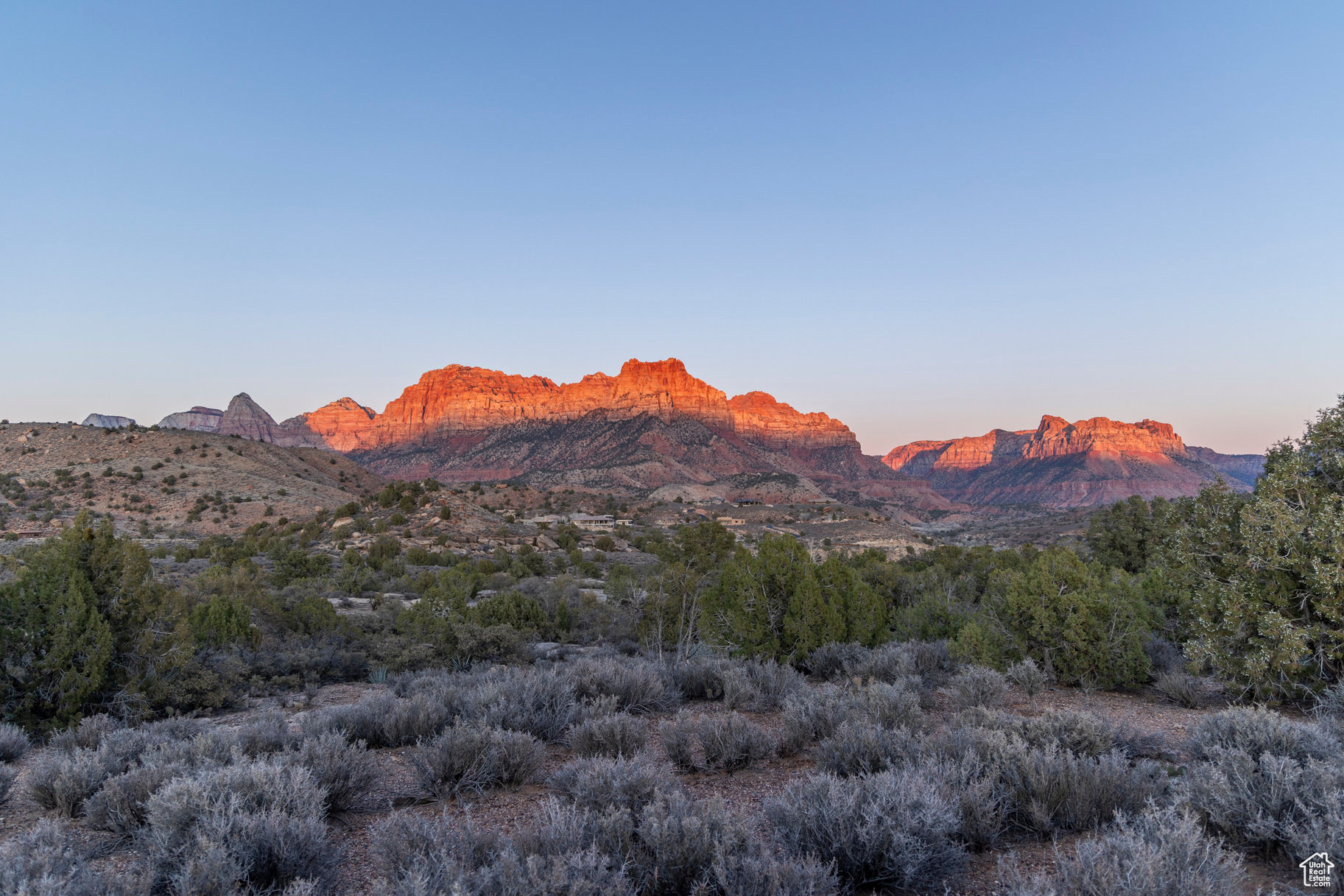 ANASAZI PLATEAU - Land