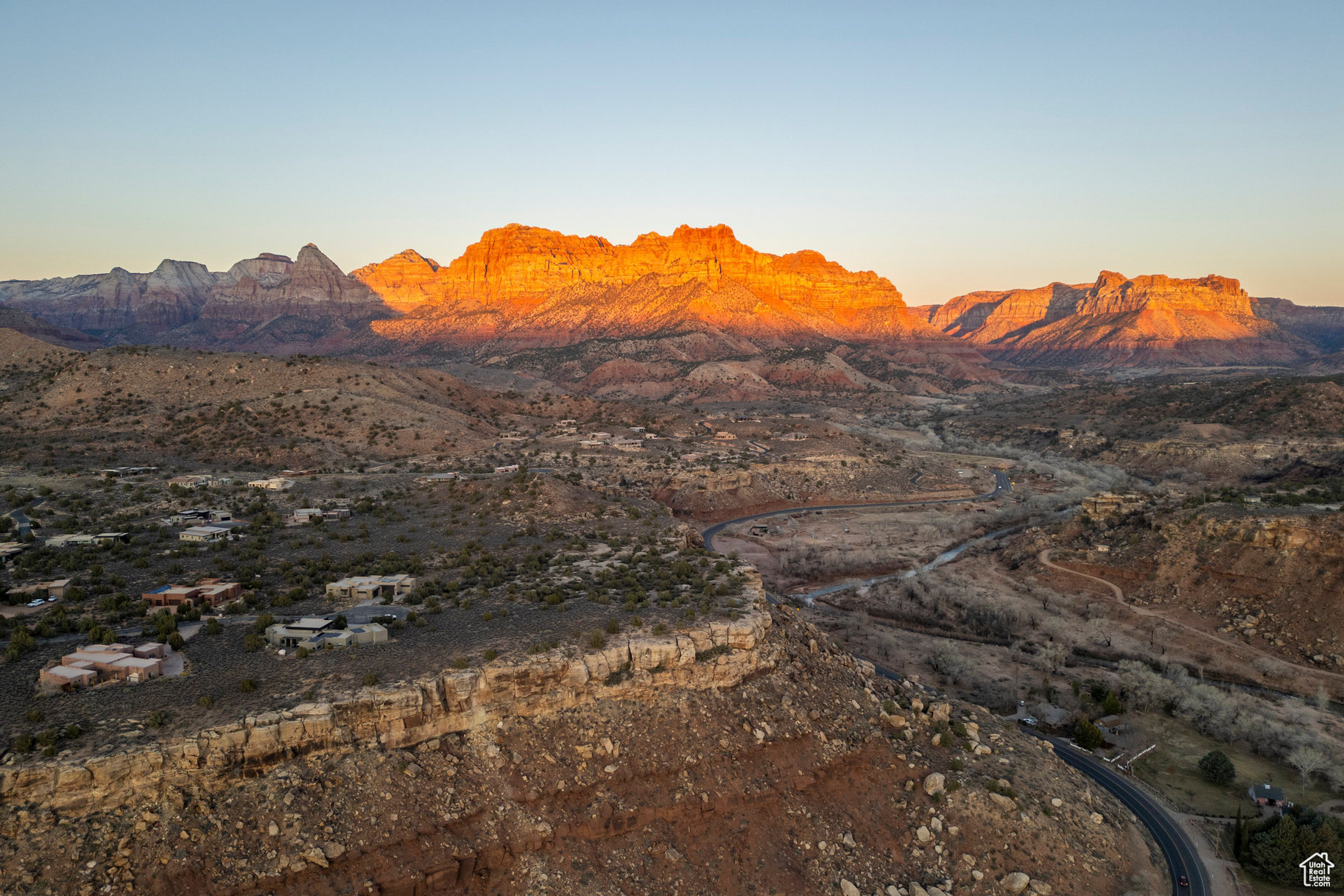 ANASAZI PLATEAU - Land