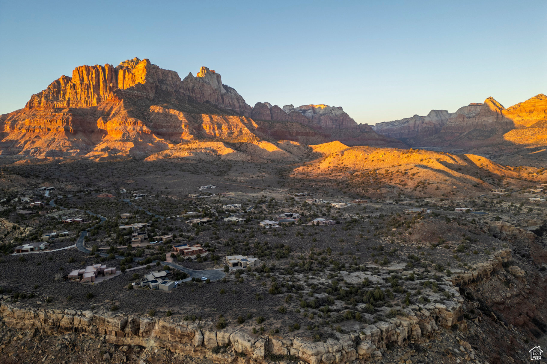 ANASAZI PLATEAU - Land