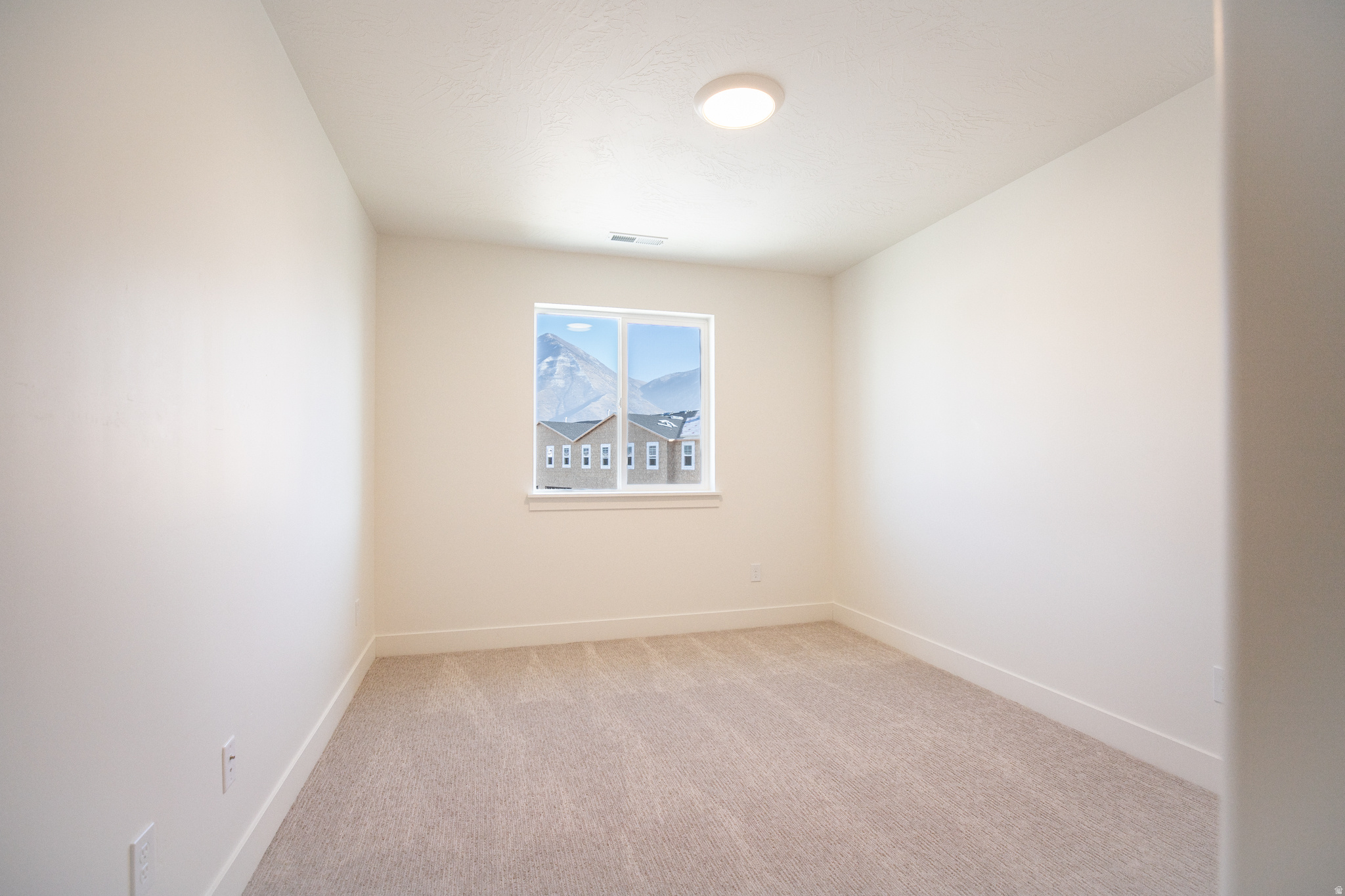 SALEM FIELDS - Residential