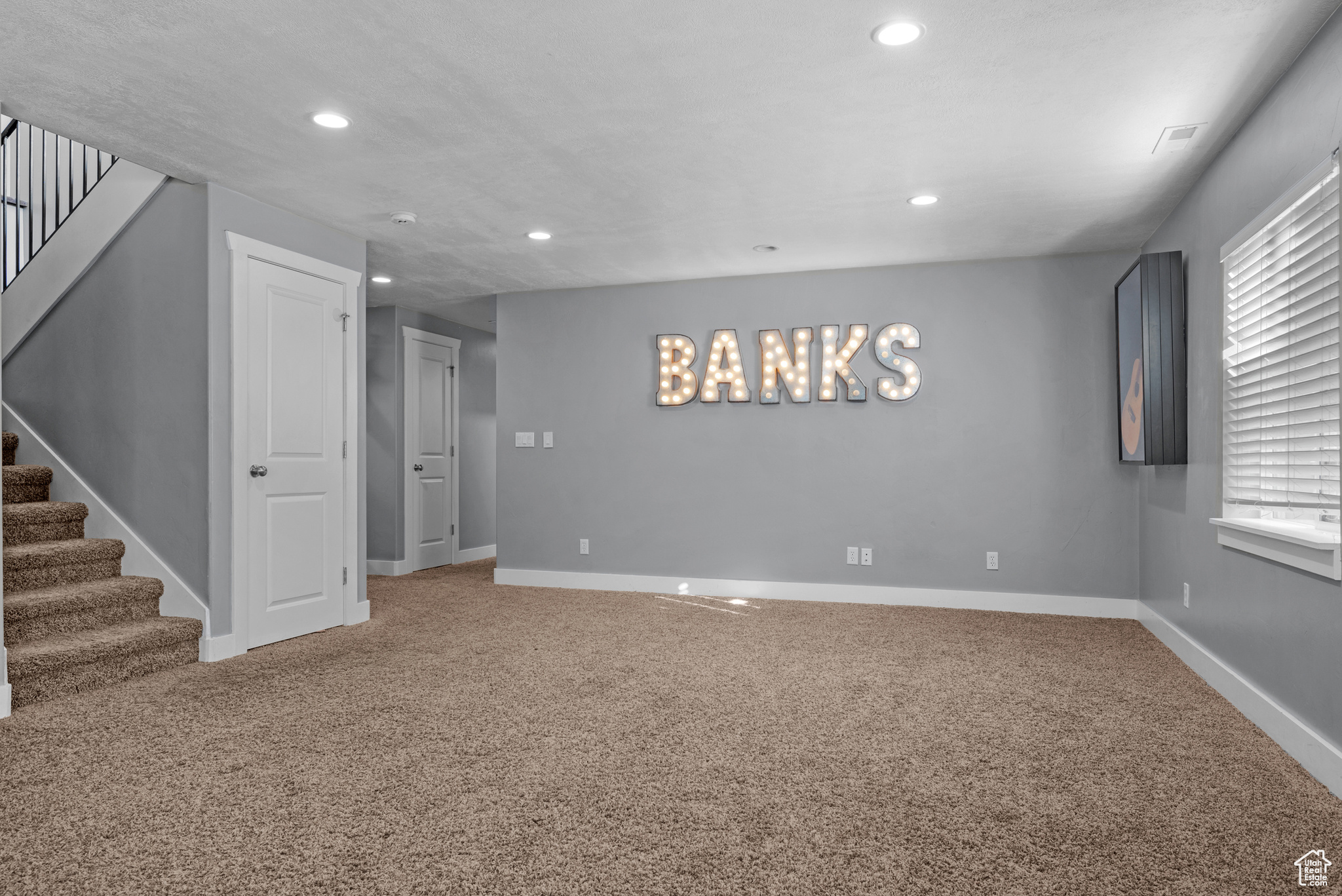 COUNTRY VIEW - Residential