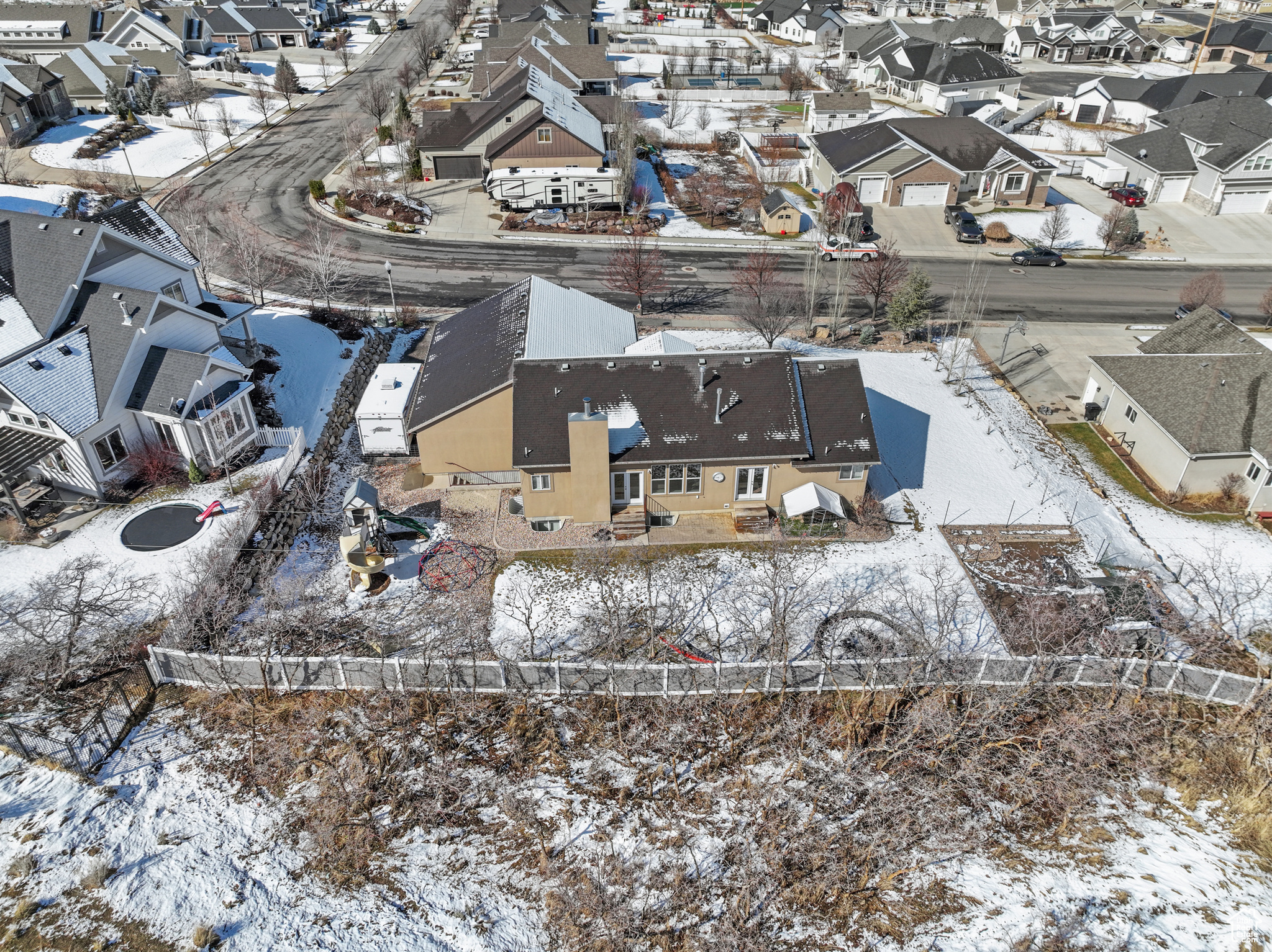 COUNTRY VIEW - Residential