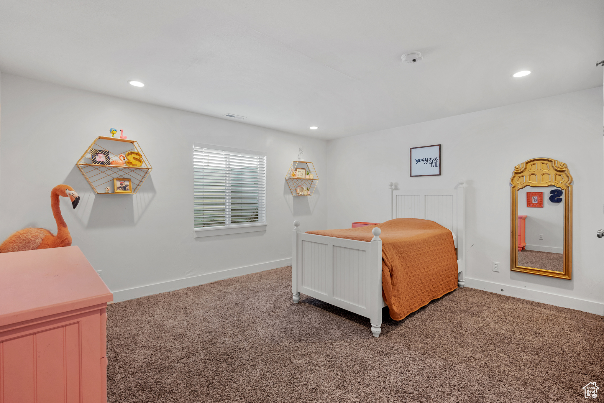 COUNTRY VIEW - Residential