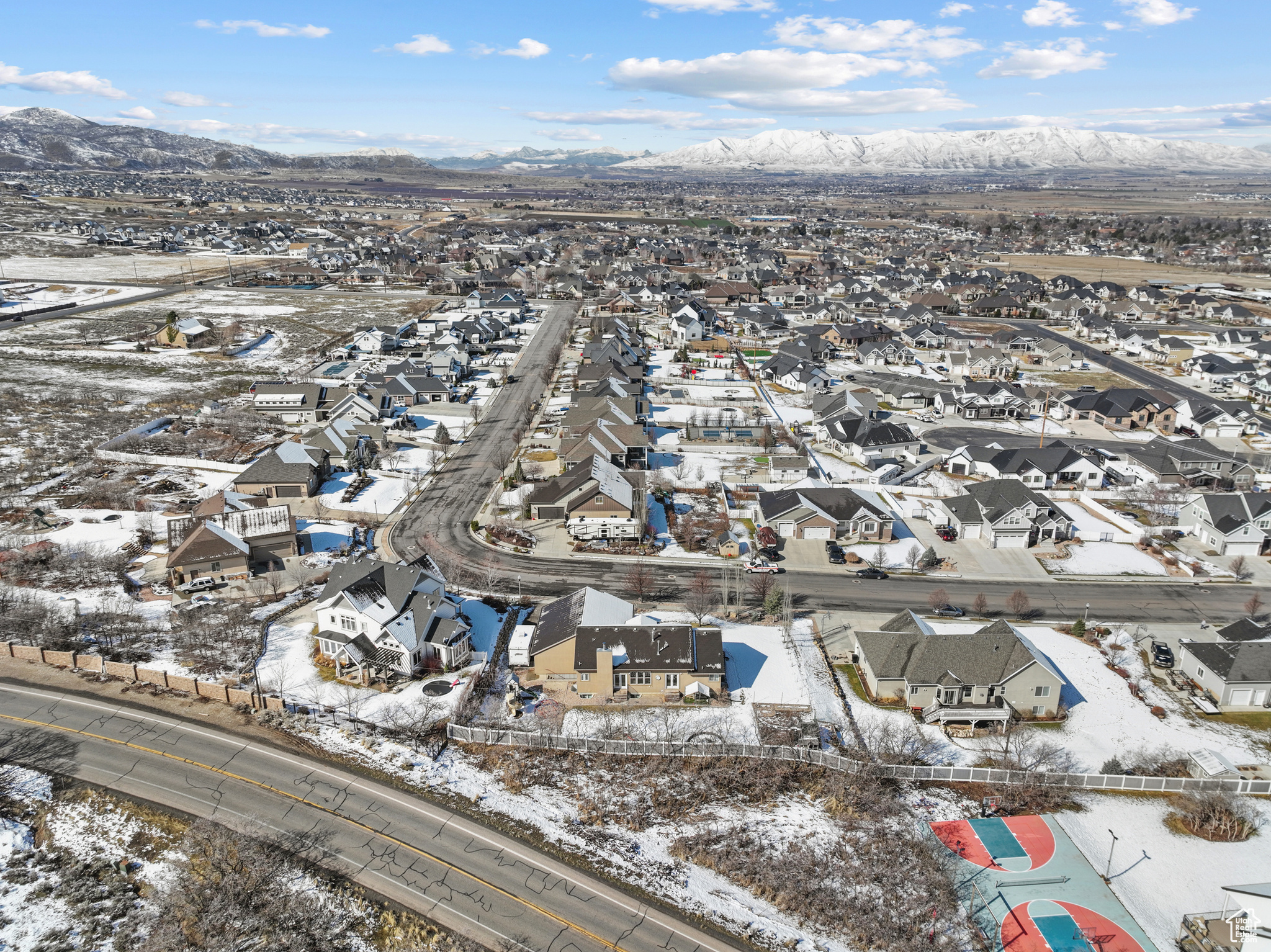 COUNTRY VIEW - Residential