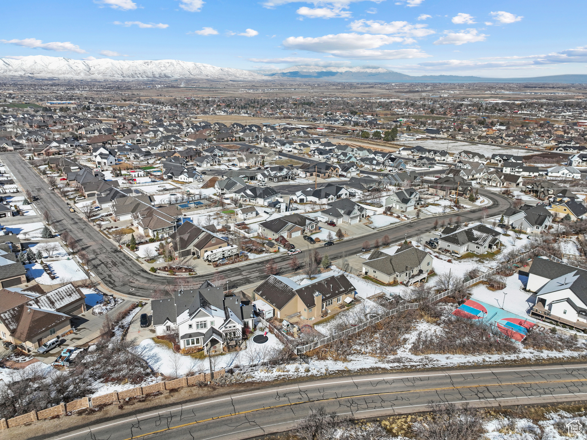 COUNTRY VIEW - Residential