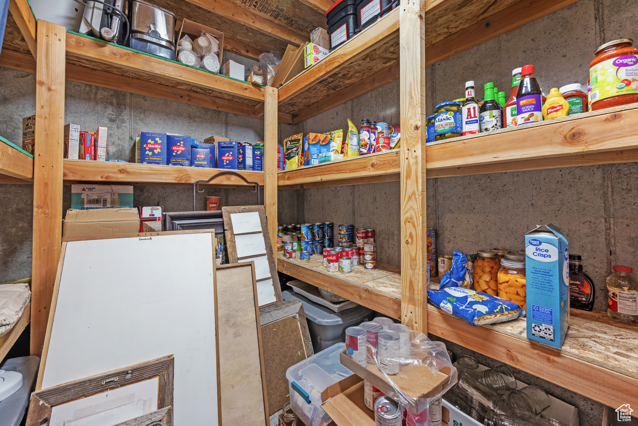 COUNTRY VIEW - Residential