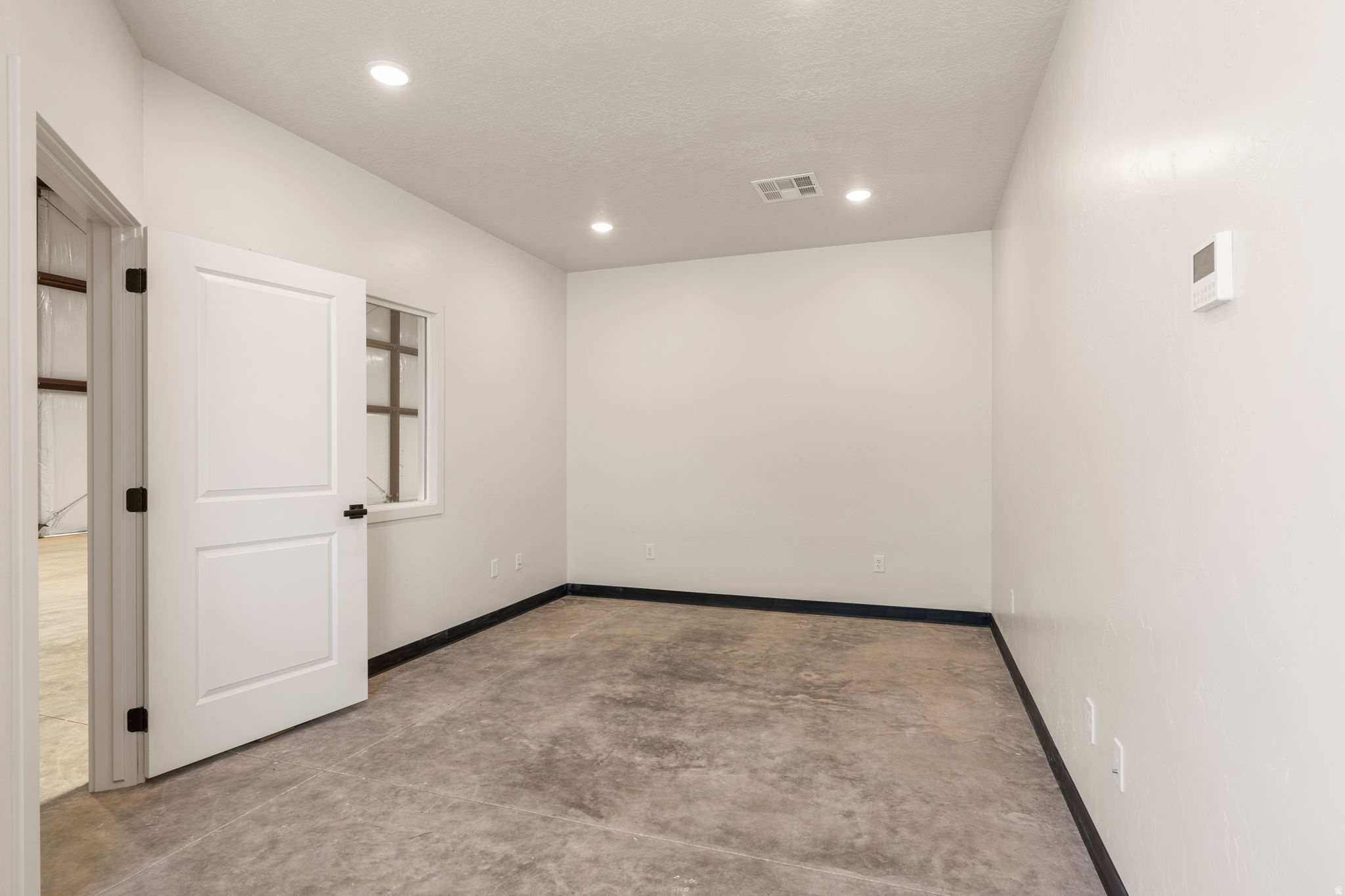 COAL CREEK INDUSTRIAL - Commercial Lease