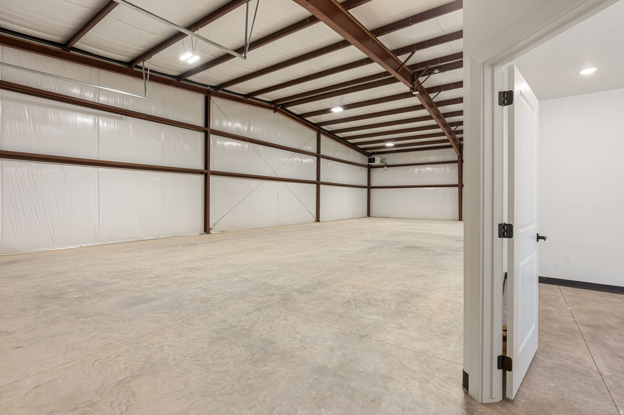 COAL CREEK INDUSTRIAL - Commercial Lease