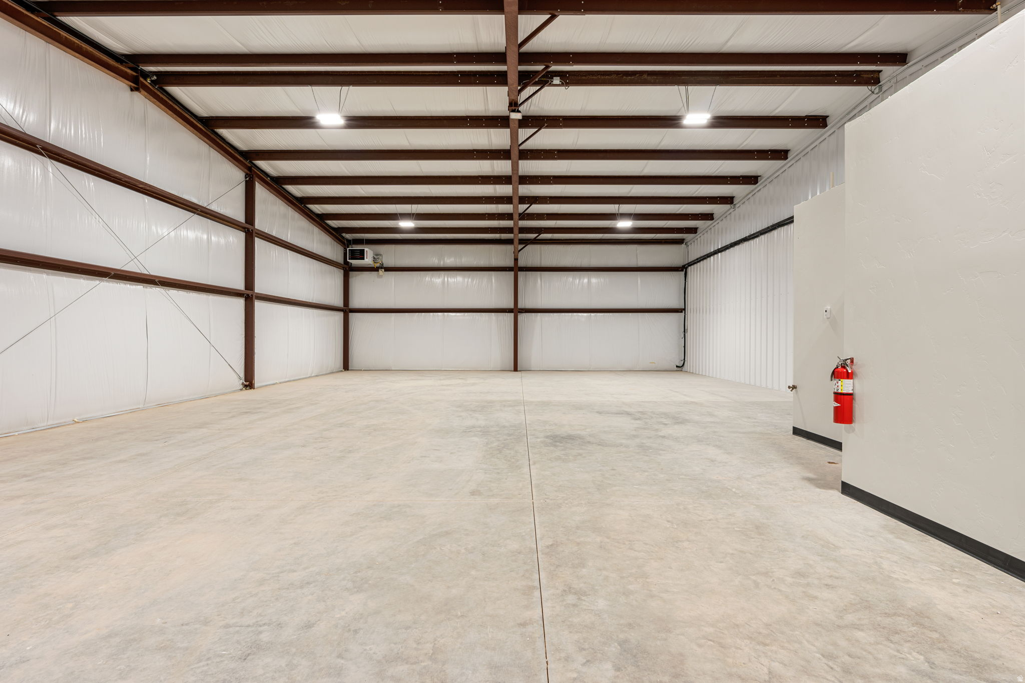 COAL CREEK INDUSTRIAL - Commercial Lease
