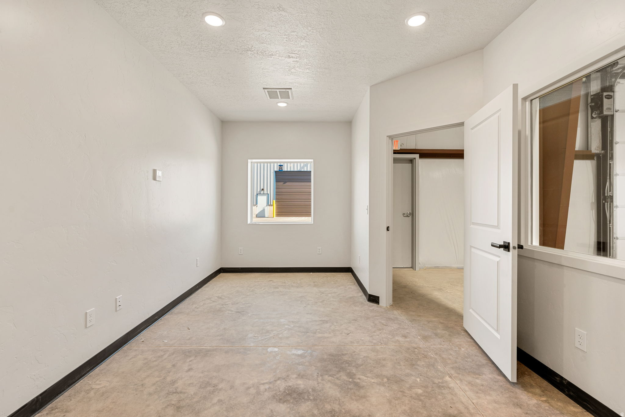 COAL CREEK INDUSTRIAL - Commercial Lease
