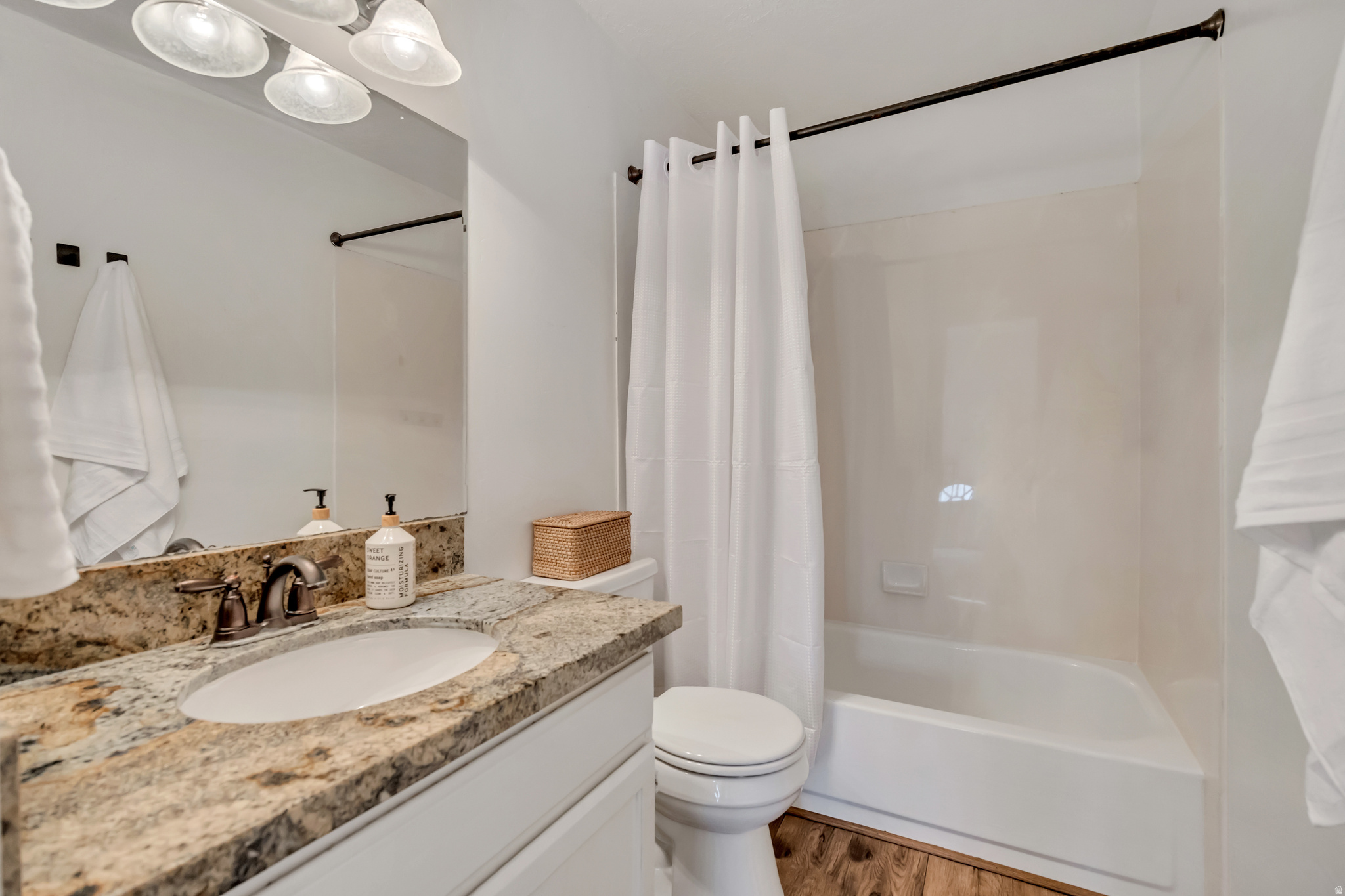 OQUIRRH SHADOWS - Residential