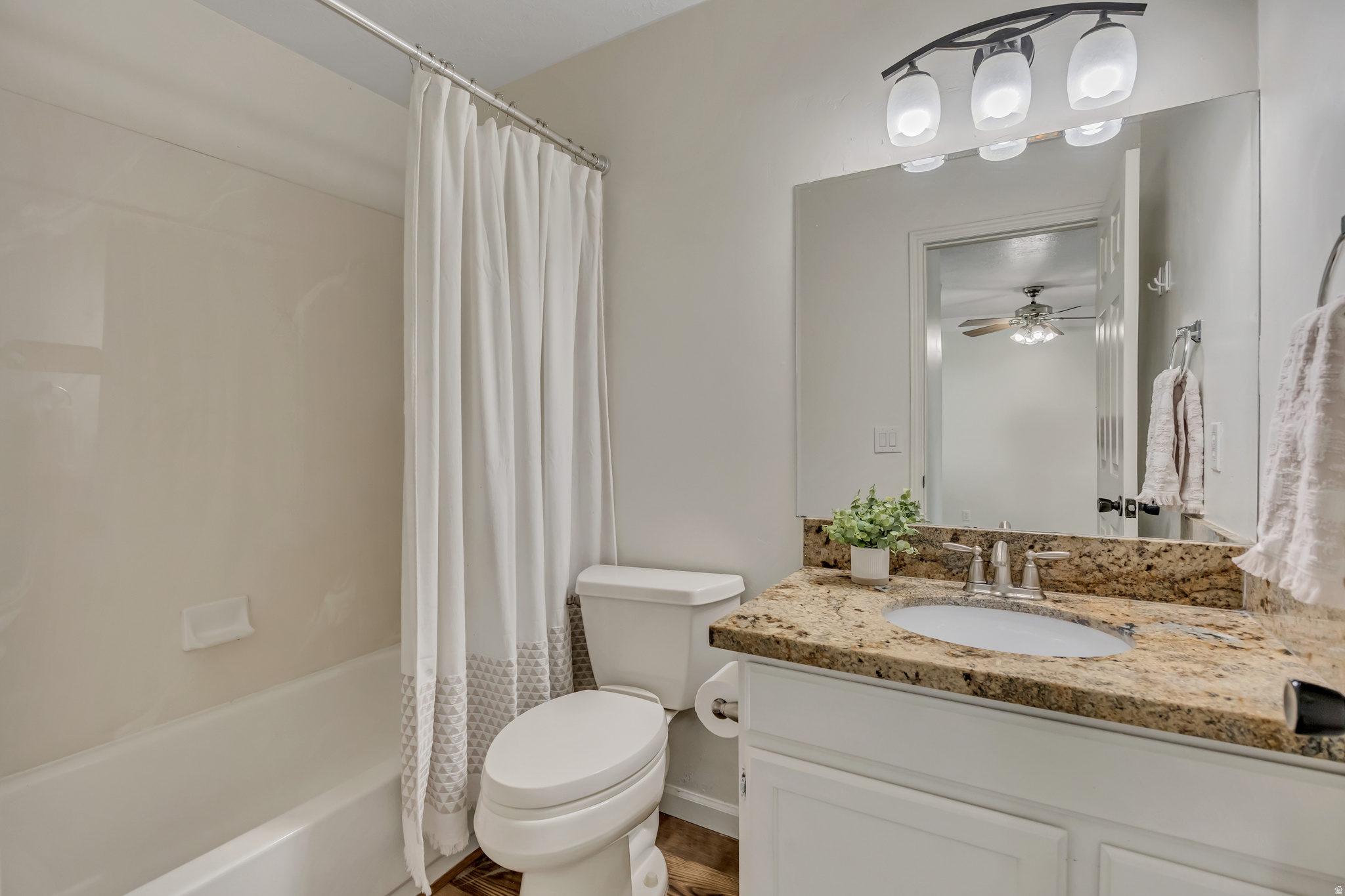 OQUIRRH SHADOWS - Residential