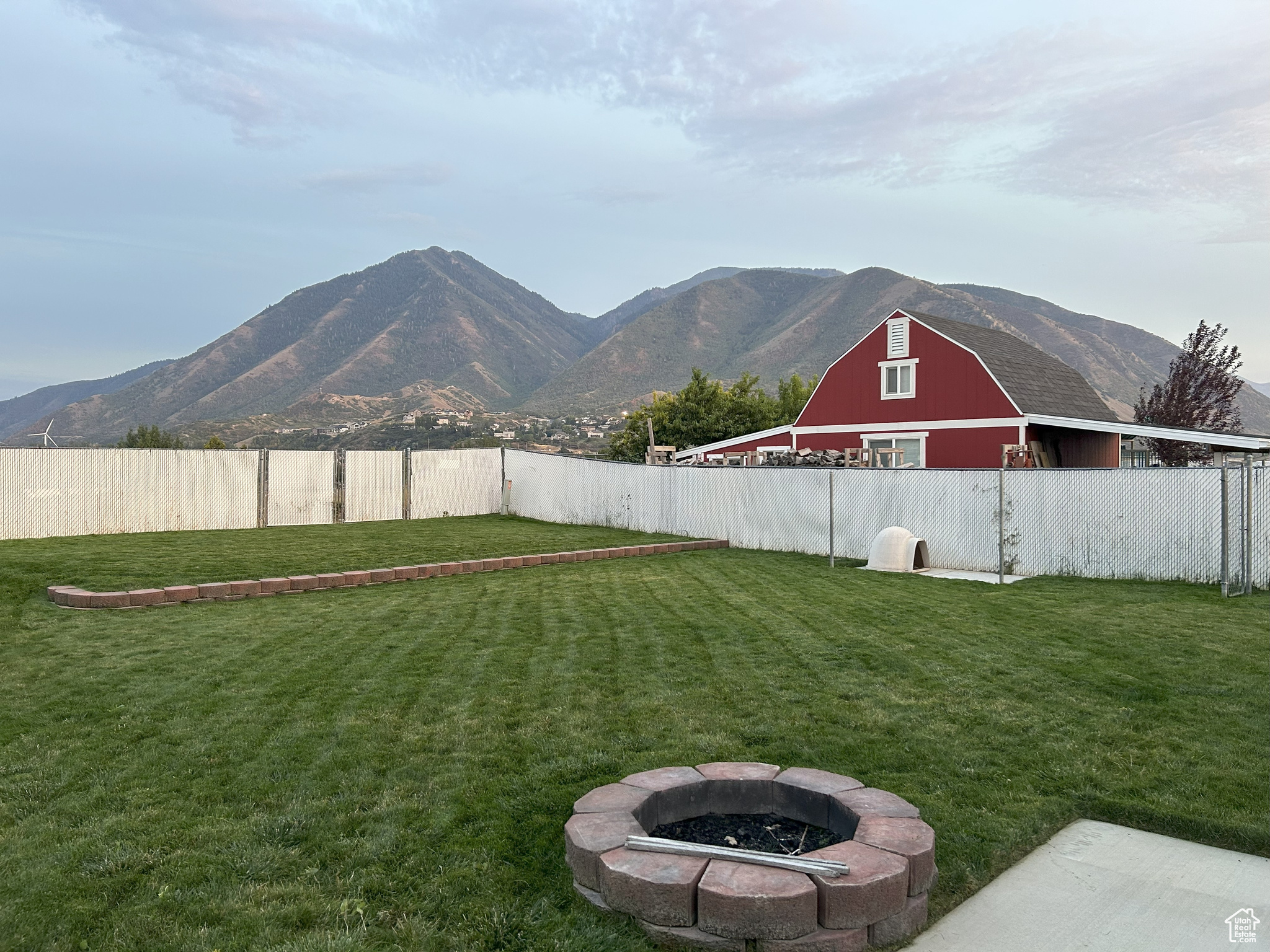 CANYON RIDGE ESTATE - Residential