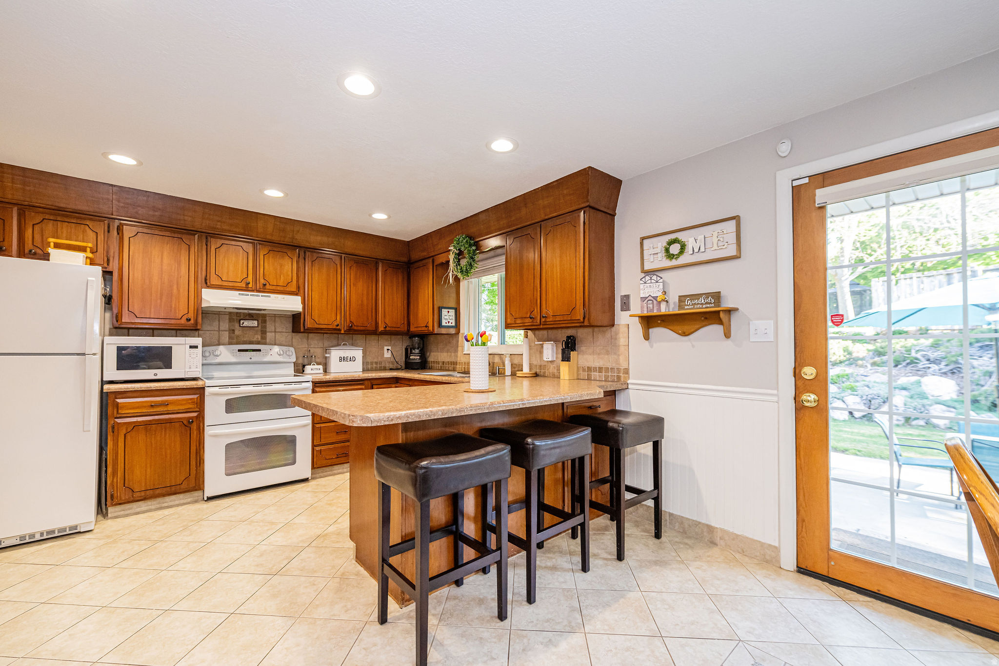 WESTWOOD MANOR - Residential