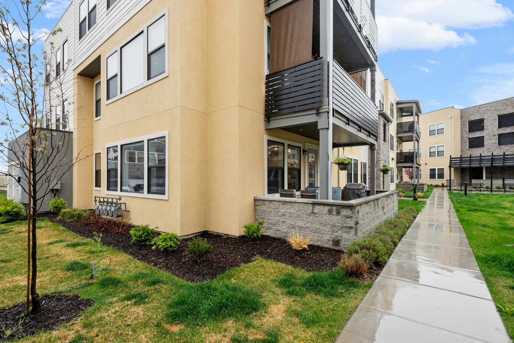 JORDAN  HEIGHTS - Residential