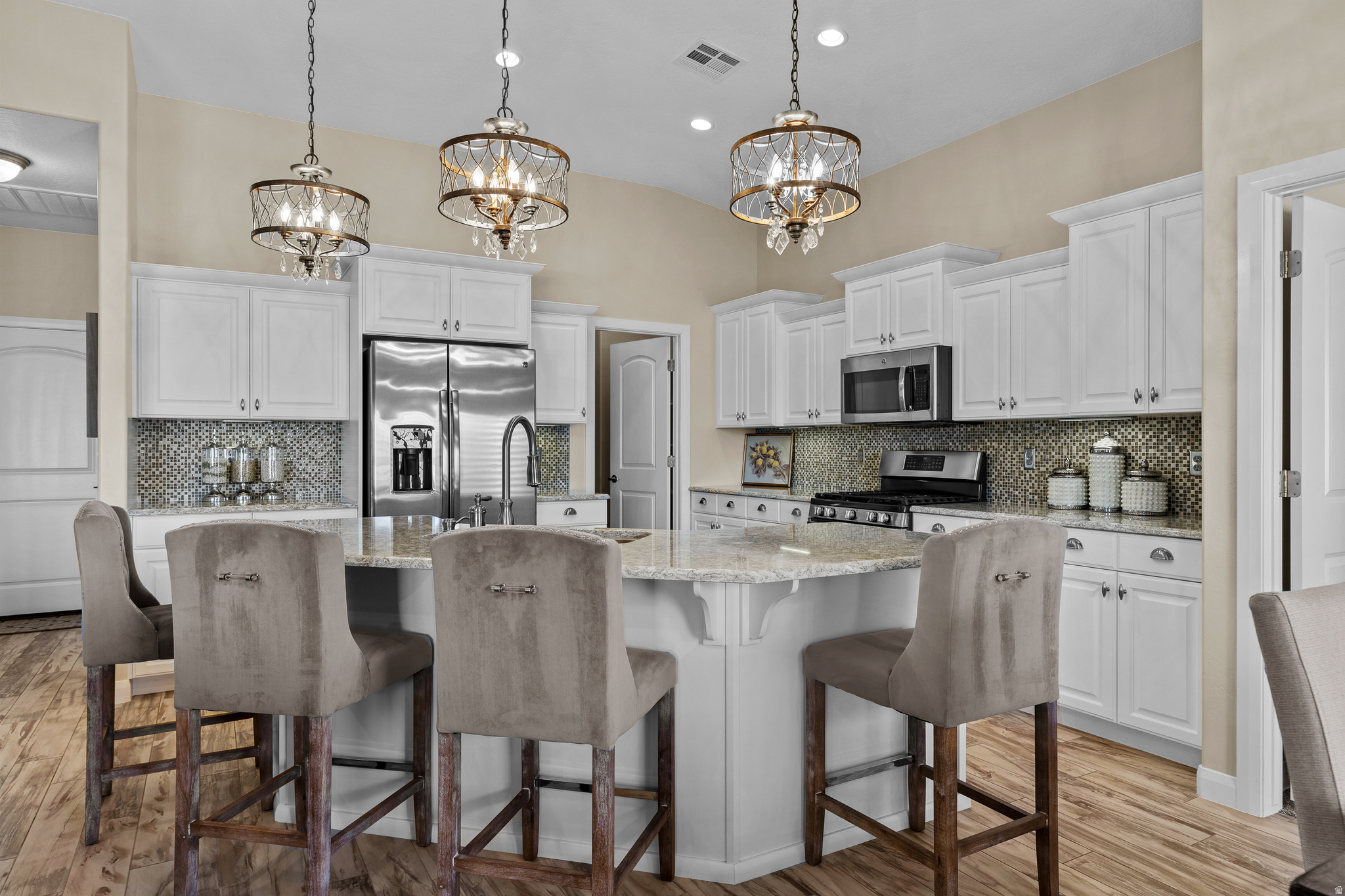 RIVERSTONE - Residential