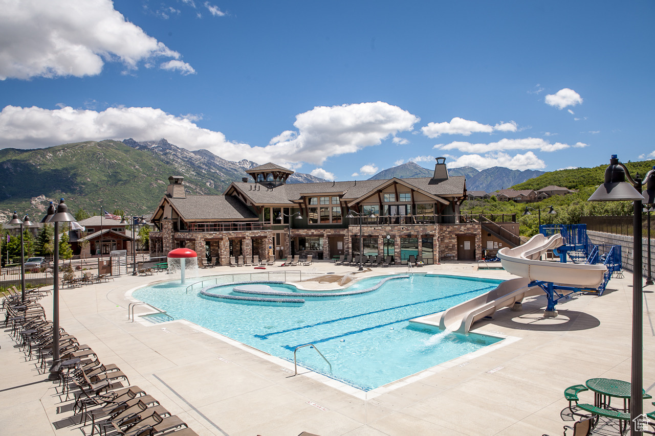 MAPLE HOLLOW 10 11 13 AT SUNCREST - Residential