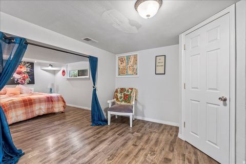 Tiny photo for 670 E 400 S, Payson, UT 84651 (MLS # 2126261)