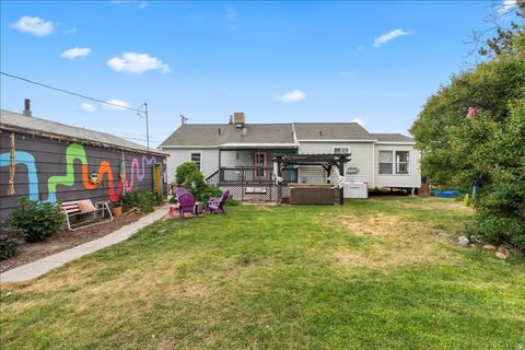 Tiny photo for 670 E 400 S, Payson, UT 84651 (MLS # 2126261)