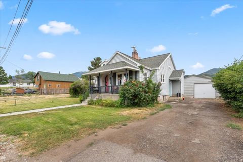 Tiny photo for 670 E 400 S, Payson, UT 84651 (MLS # 2126261)