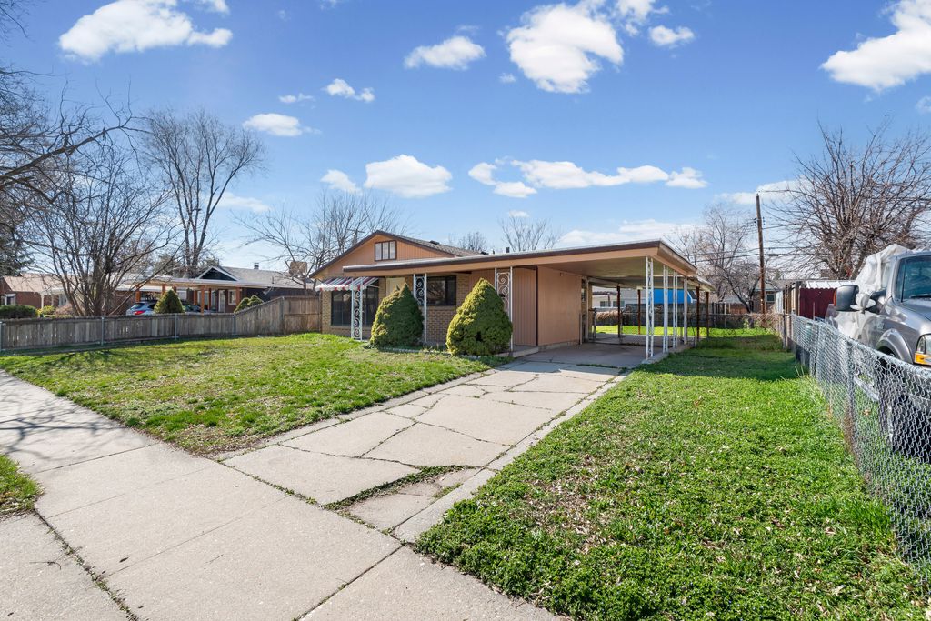 Photo of 1239 N 1500 W, Salt Lake City, UT 84116 (MLS # 2141293)