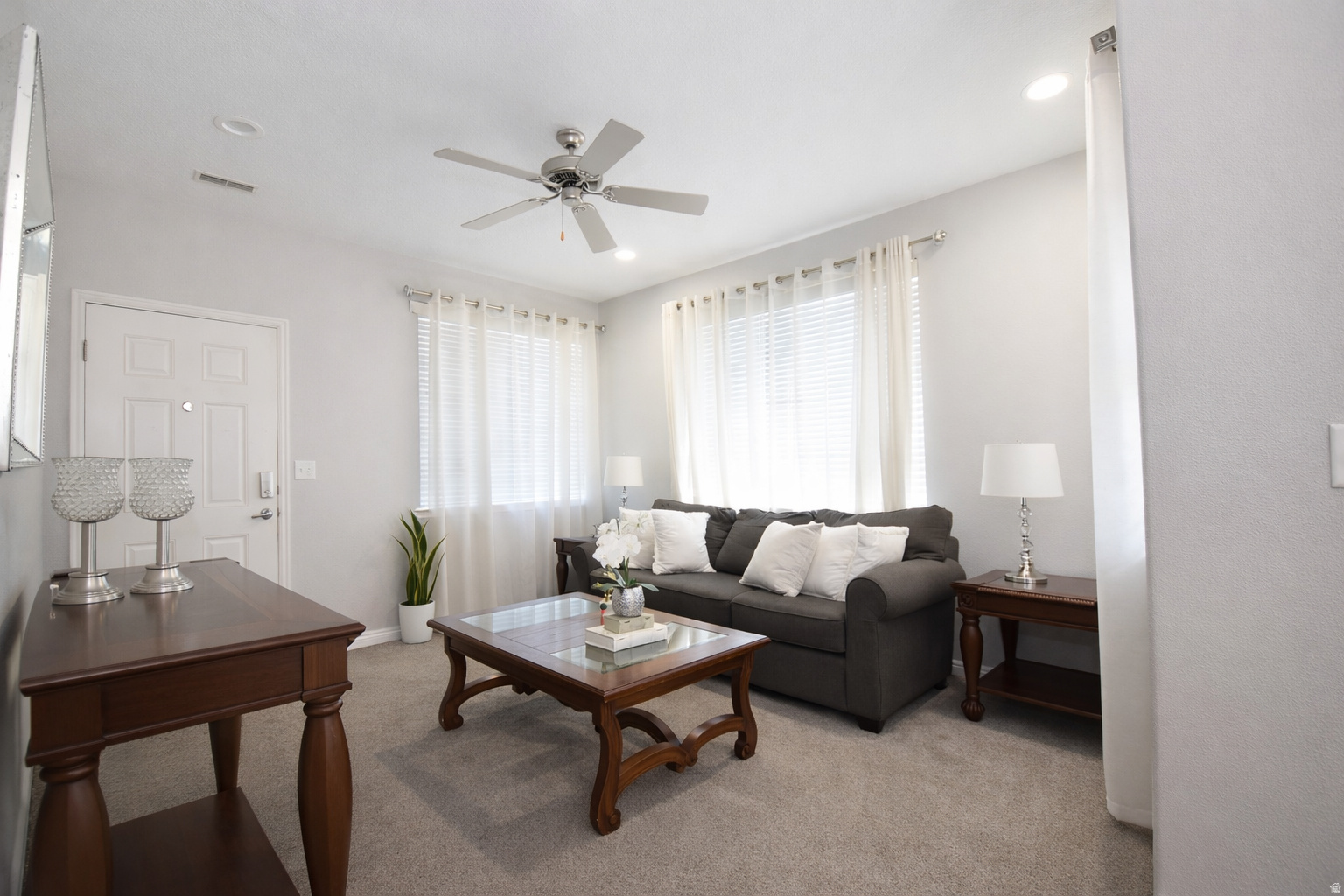 PEMBERLEY - Residential