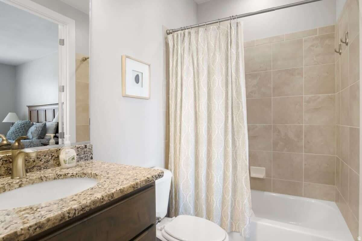 TOWN CENTER AT CORAL CANYON - Residential