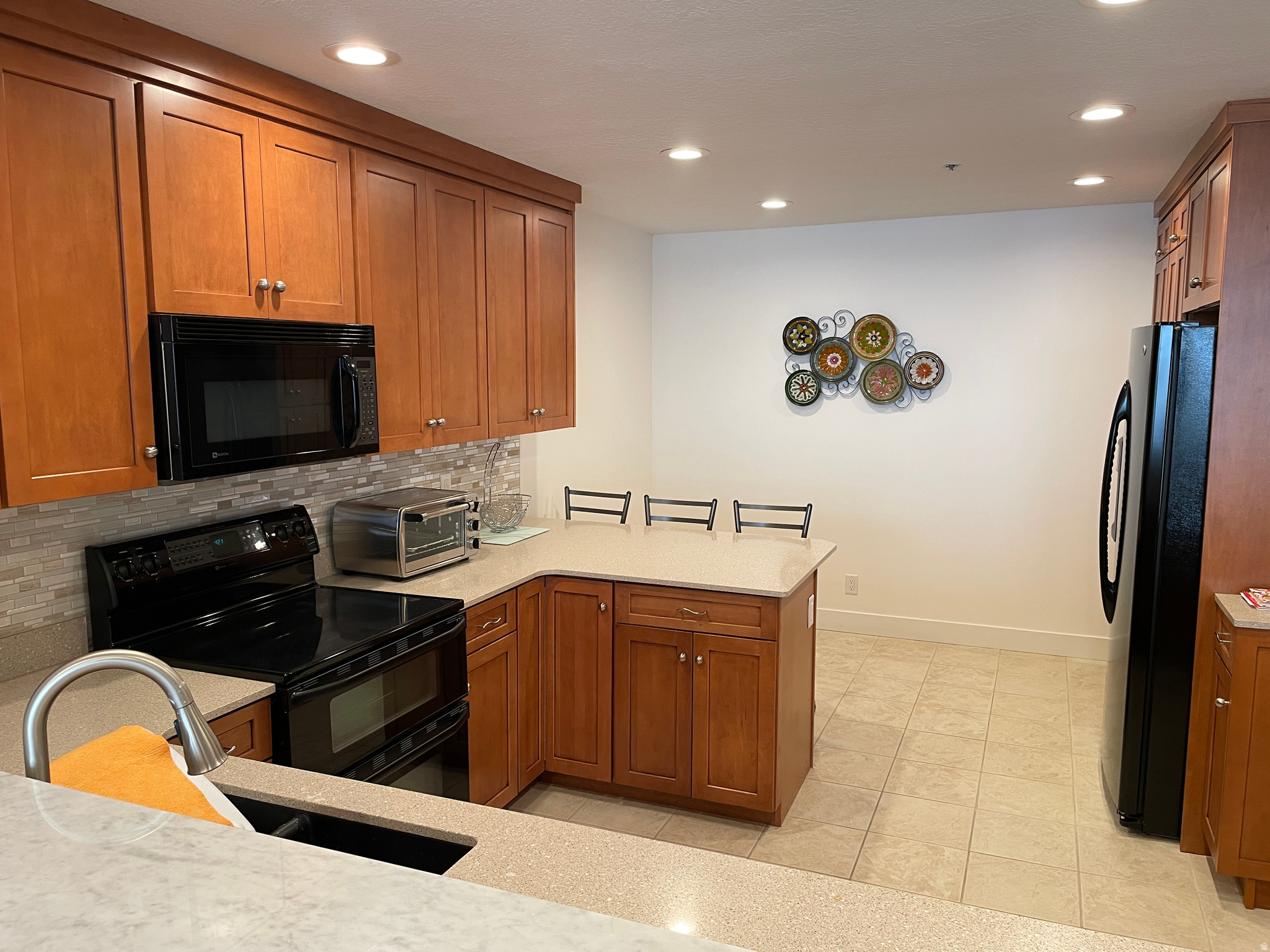 AMERICAN TOWERS - Residential