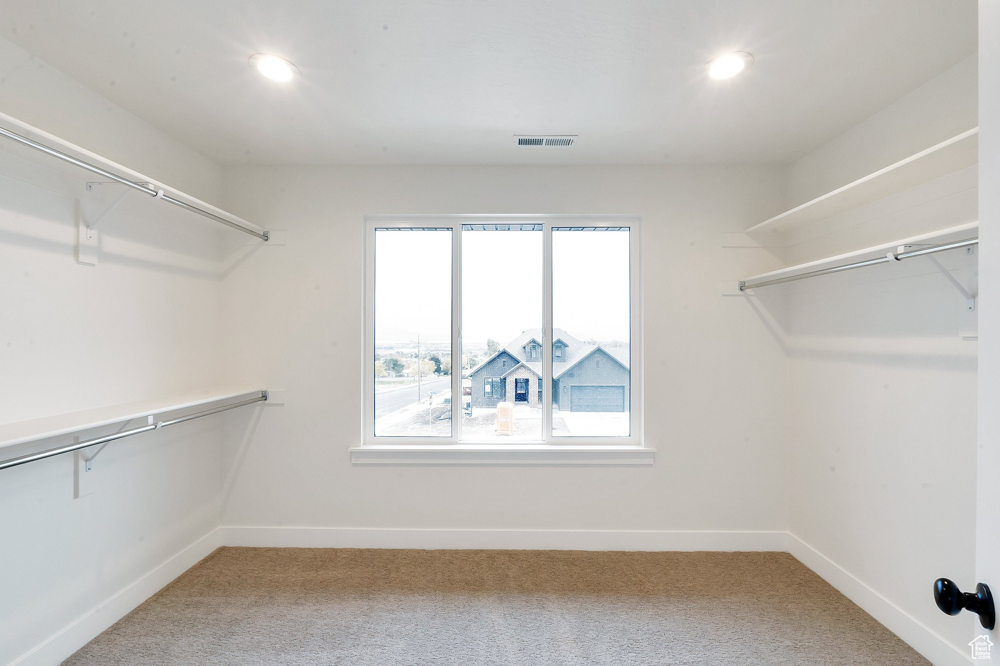 BLOSSOM HILL - Residential