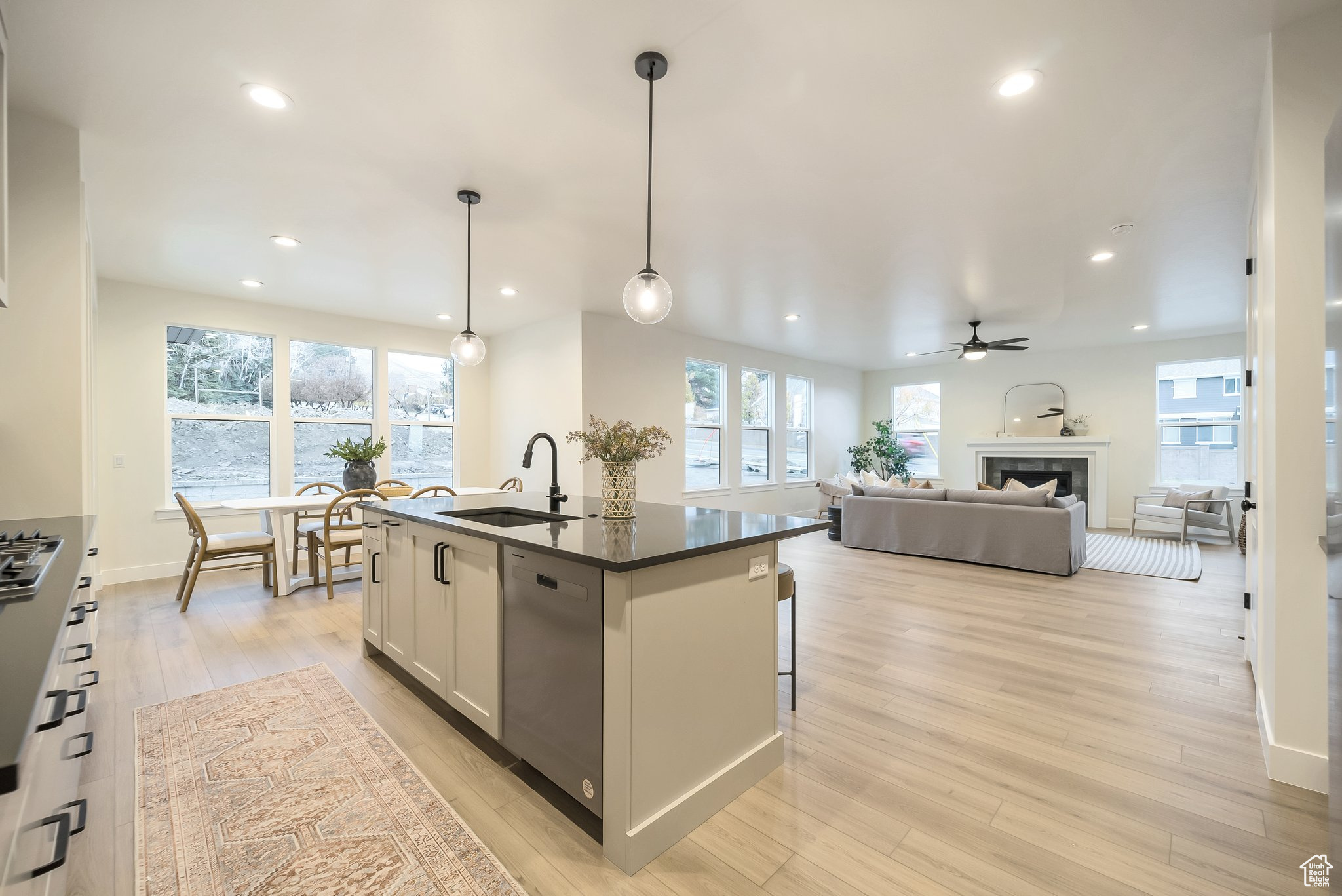 BLOSSOM HILL - Residential
