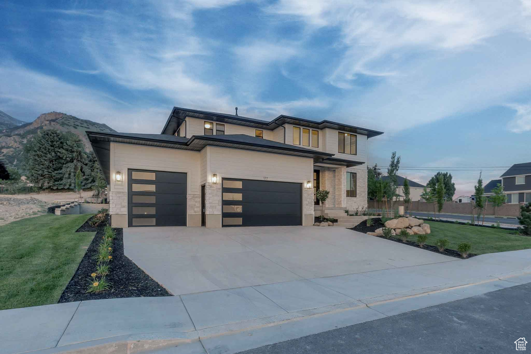 BLOSSOM HILL - Residential