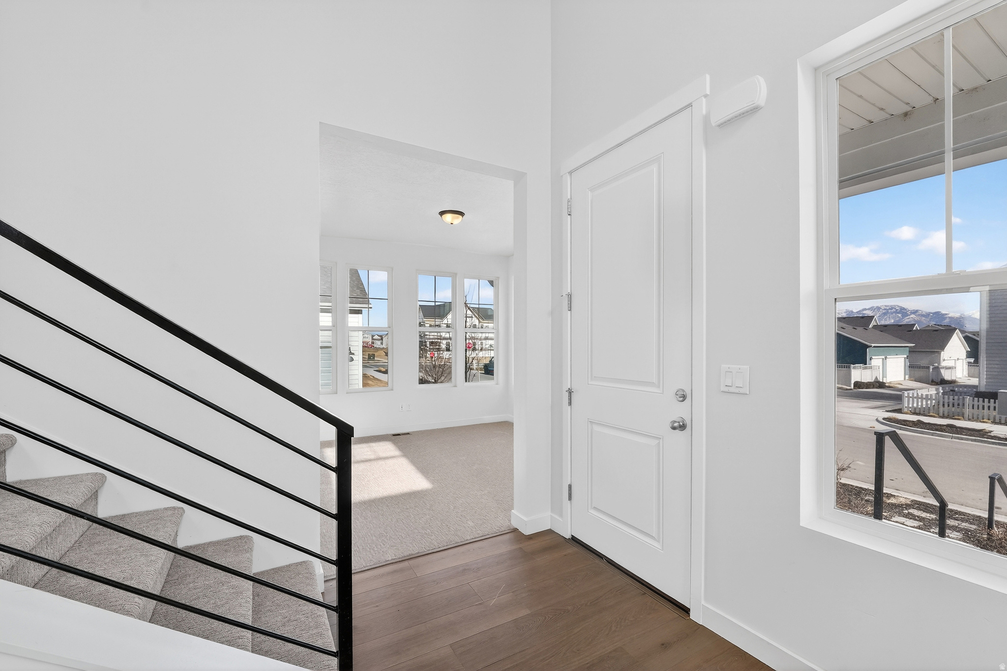 DAYBREAK - Residential