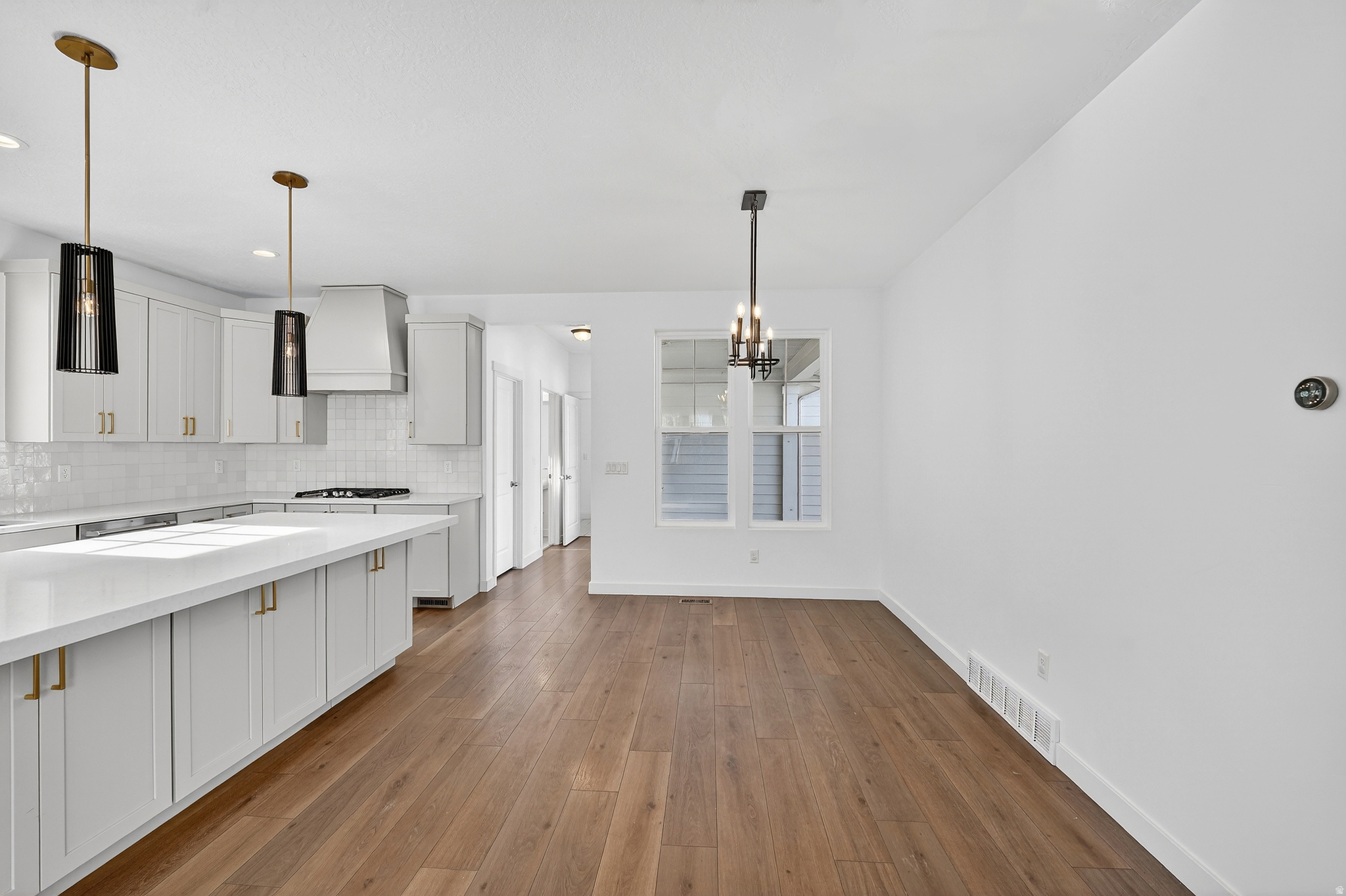 DAYBREAK - Residential