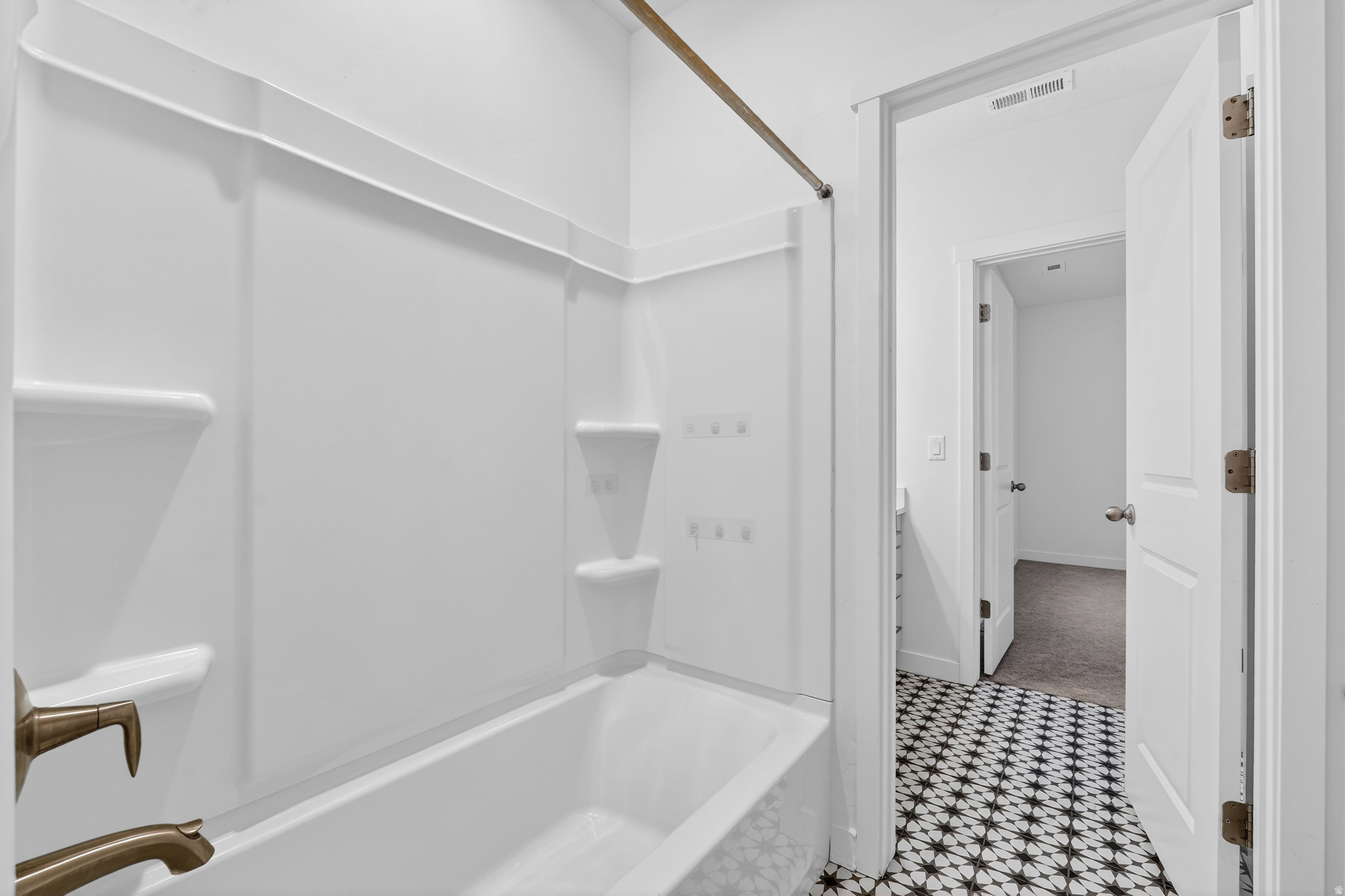 DAYBREAK - Residential