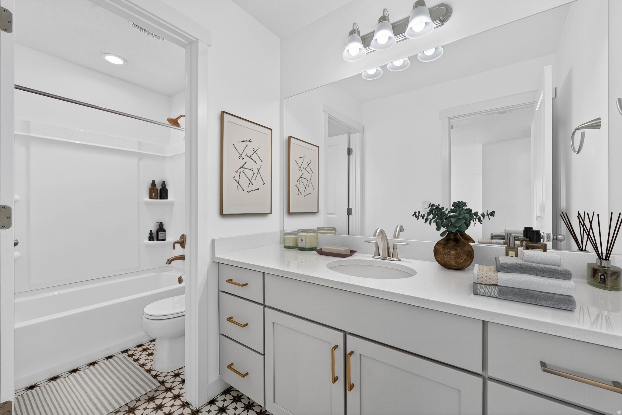 DAYBREAK - Residential