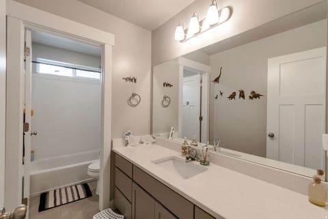 Tiny photo for 242 N 250 E, Salem, UT 84653 (MLS # 2172862)