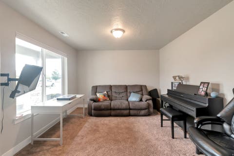 Tiny photo for 242 N 250 E, Salem, UT 84653 (MLS # 2172862)