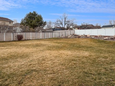 Tiny photo for 1085 N 125 E, Layton, UT 84041 (MLS # 2136699)