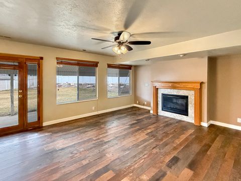 Tiny photo for 1085 N 125 E, Layton, UT 84041 (MLS # 2136699)