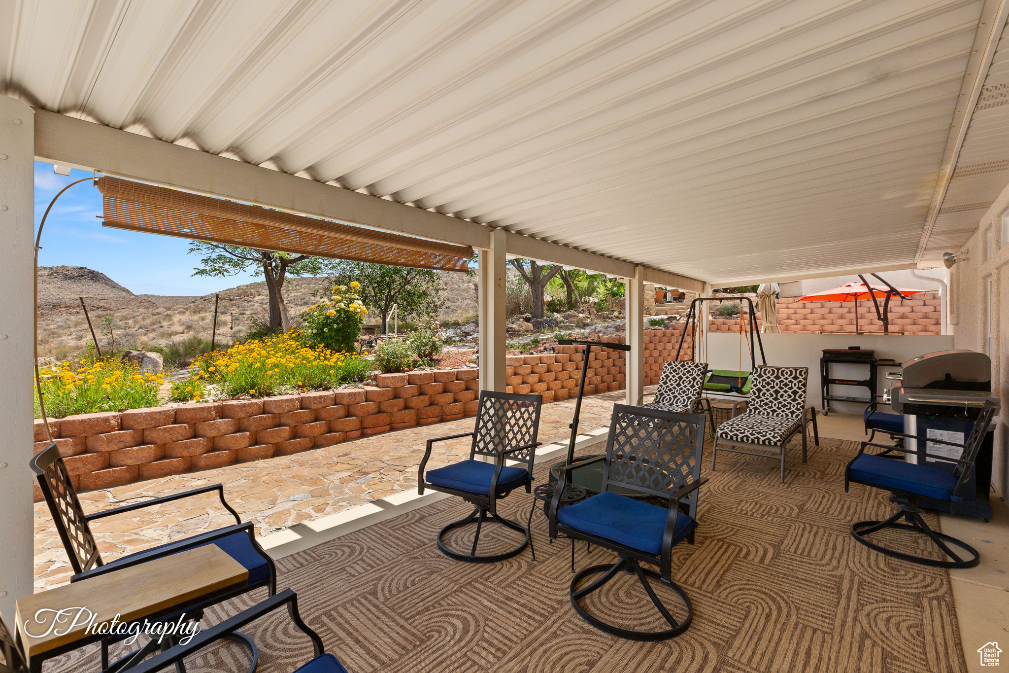 RIDGEPOINTE - Residential