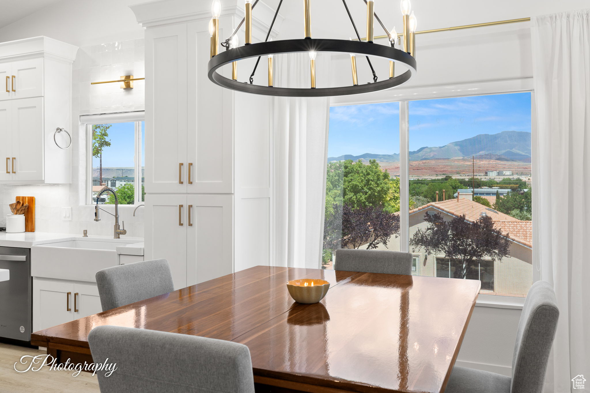 RIDGEPOINTE - Residential