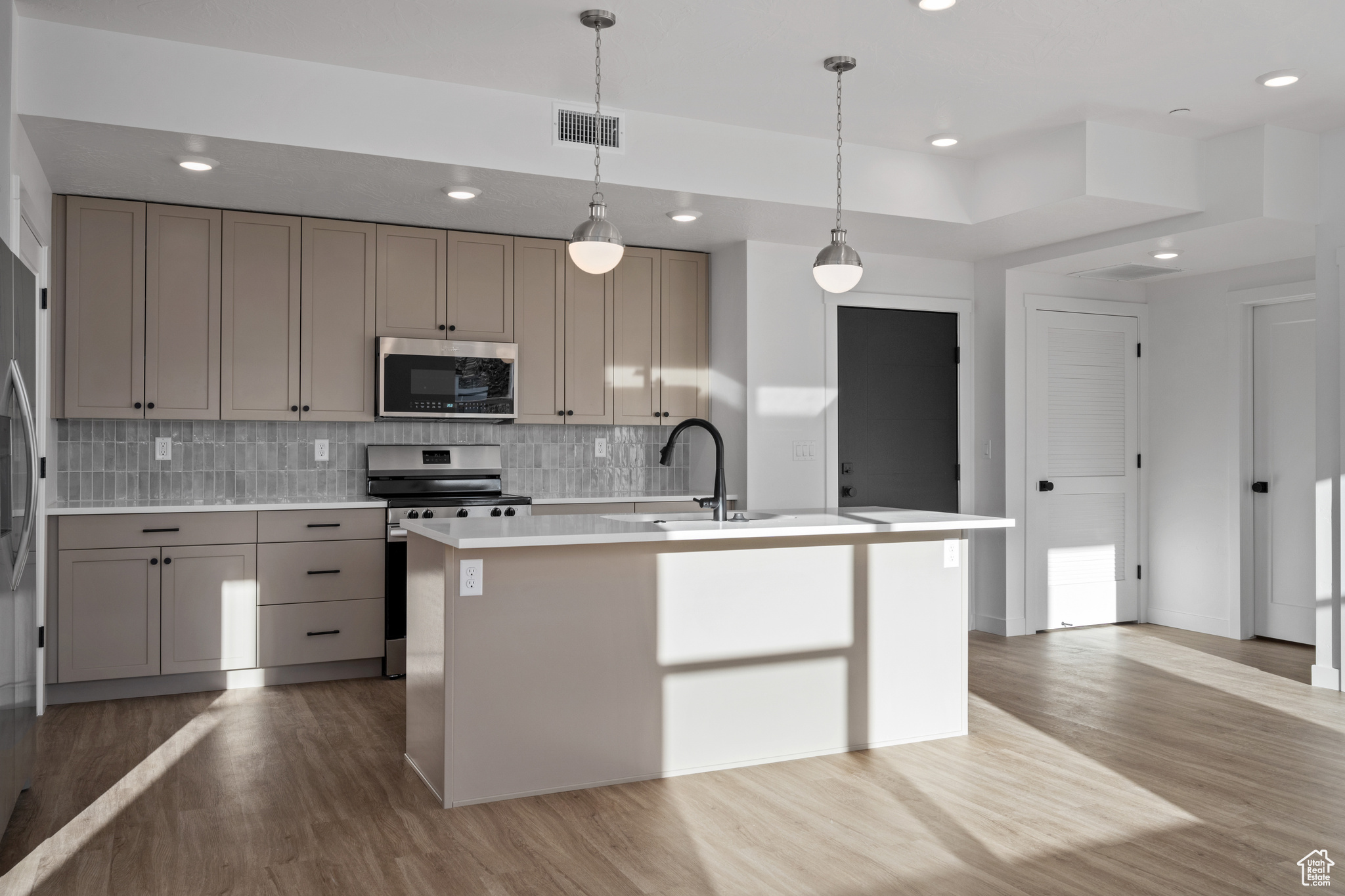 CORAL SPRINGS CONDOMINIUMS - Residential