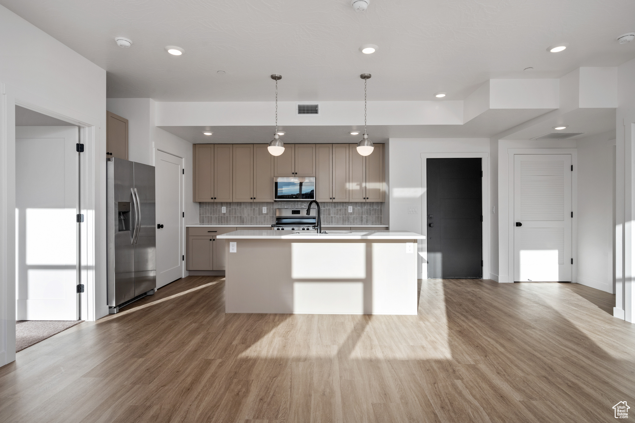 CORAL SPRINGS CONDOMINIUMS - Residential
