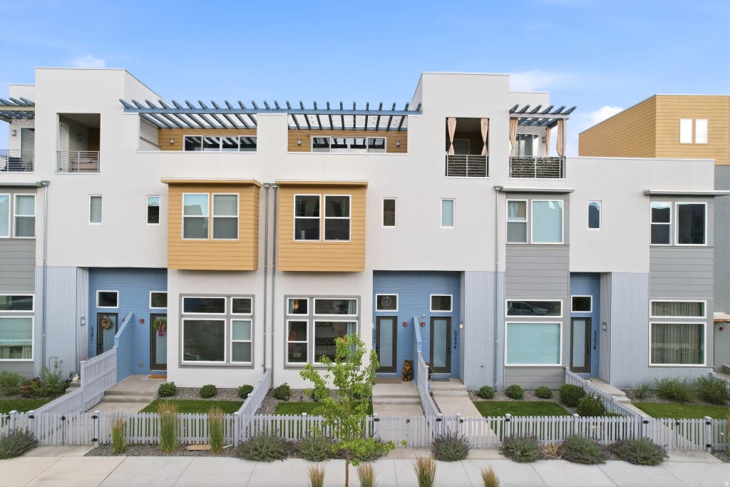 Photo of 5297 W CENTER FIELD DR, South Jordan, UT 84009 (MLS # 2168261)
